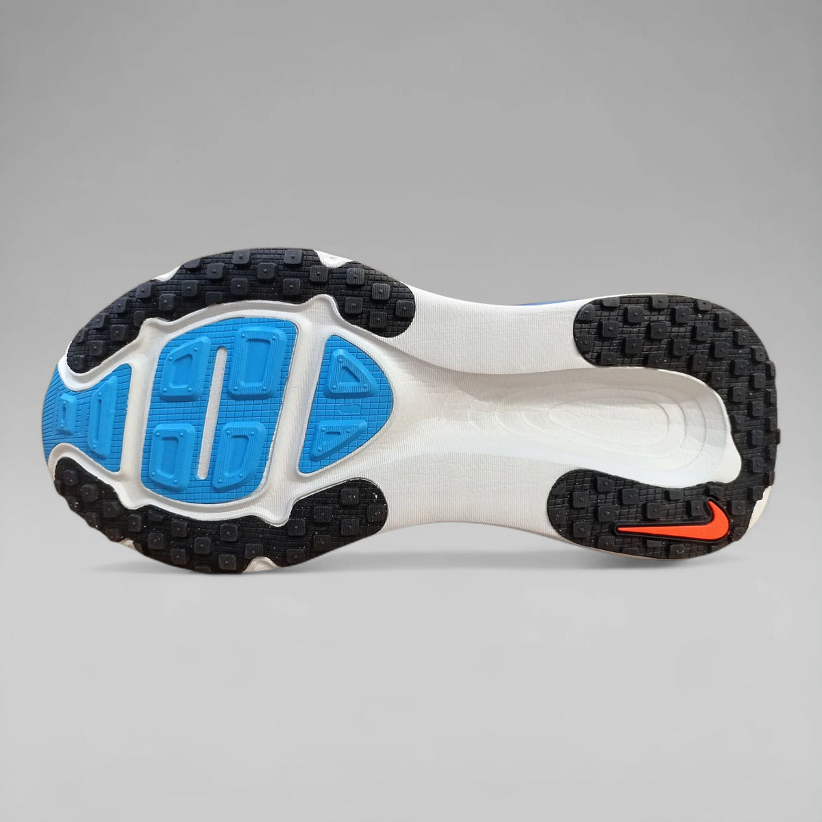 Nike Men Running Shoes Vomero 18 Blue Void/Blue Lightning/Bright Crimson/Metallic Silver
