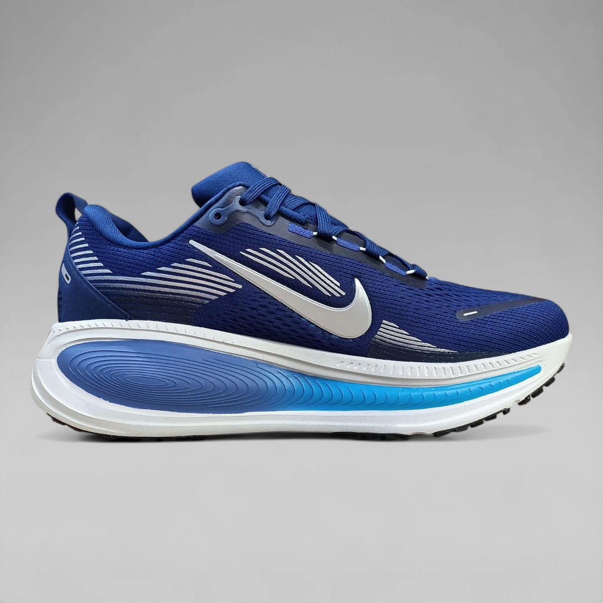 Nike Men Running Shoes Vomero 18 Blue Void/Blue Lightning/Bright Crimson/Metallic Silver