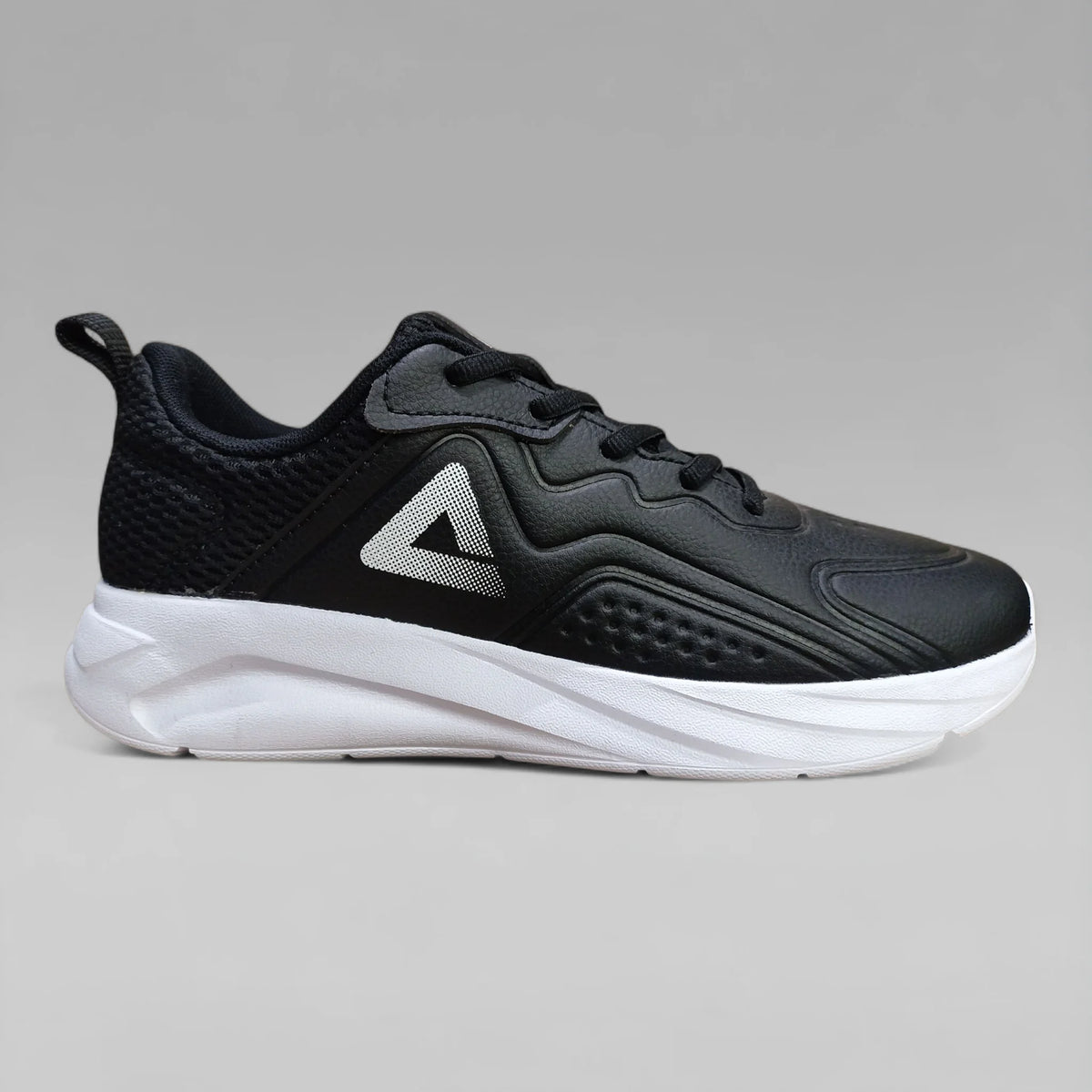 Peak Women Walking Shoes P-Motive Black White E234598J