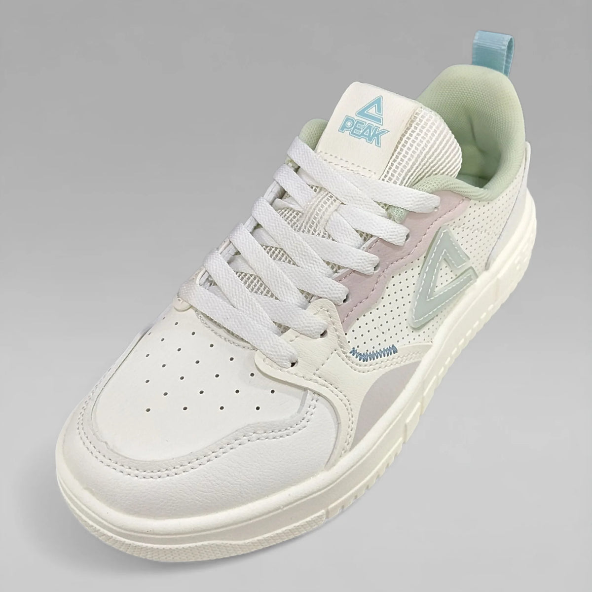 Peak Women Casual Shoes Beige E232022B