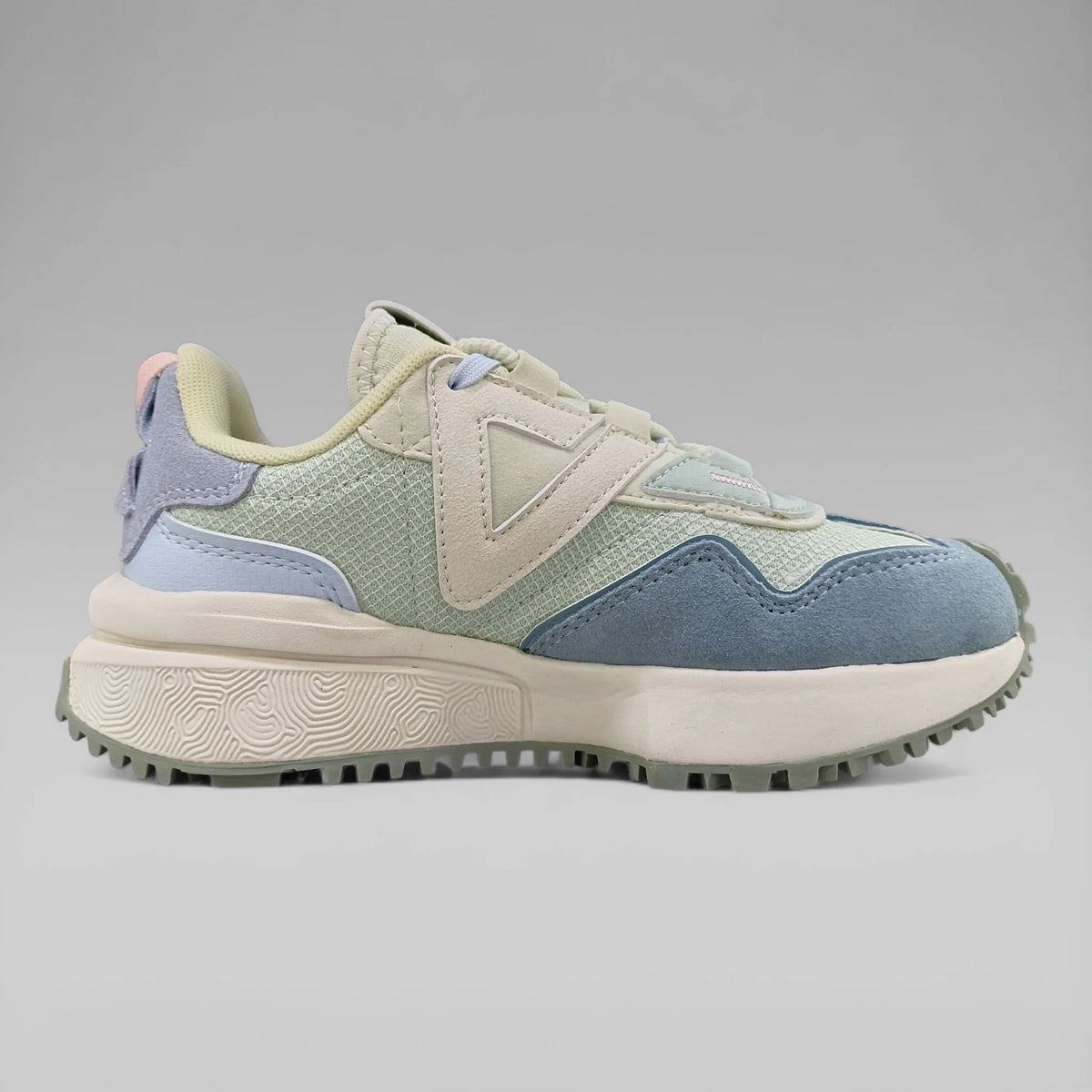 Peak Women Casual Shoes Taichi Ash Green ET31498E