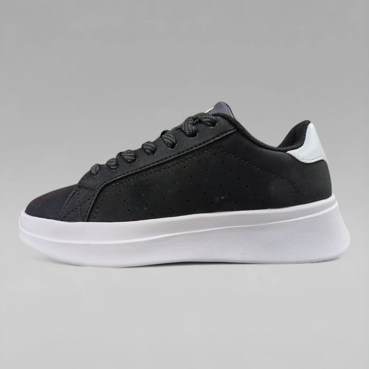 Peak Women Casual Shoes Black White E83012B