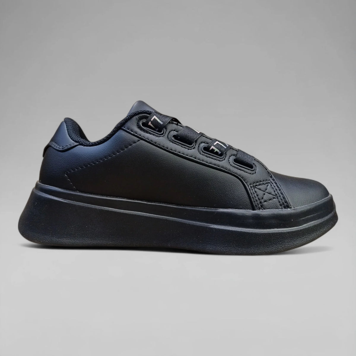 Peak Women Casual Shoes Black E84002B