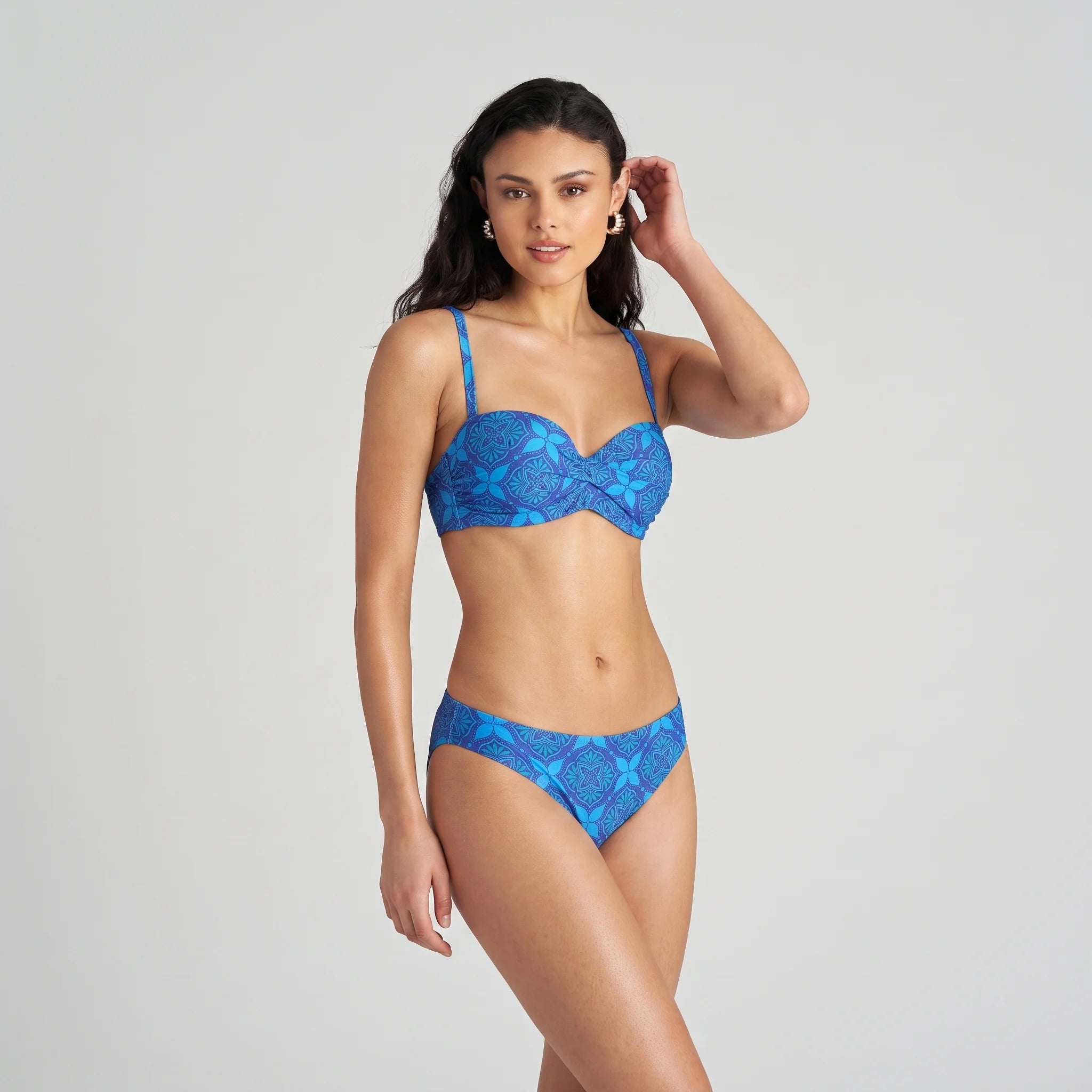 Blu4u Women Beach Swimwear Two Pieces Bikini Blue Ikat Printed Hipster Brief Underwire Top In Cup D