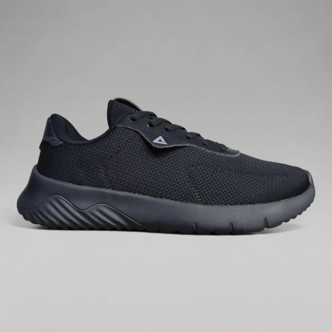 Peak Men Running Shoes 135