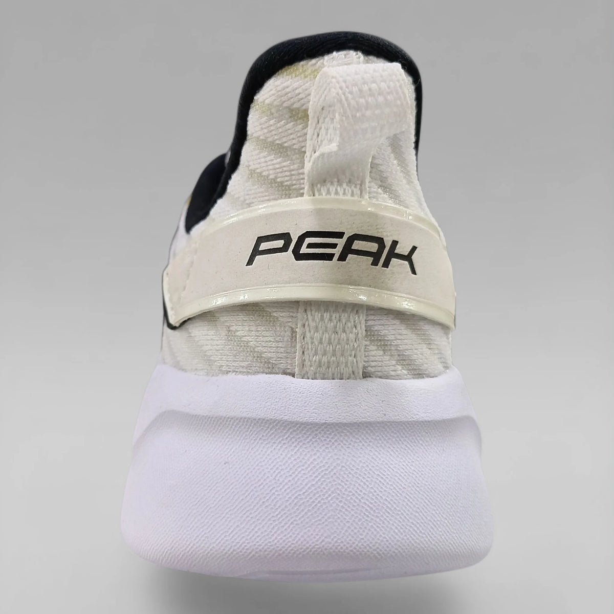 Peak Women Walking Shoes White EW02948E